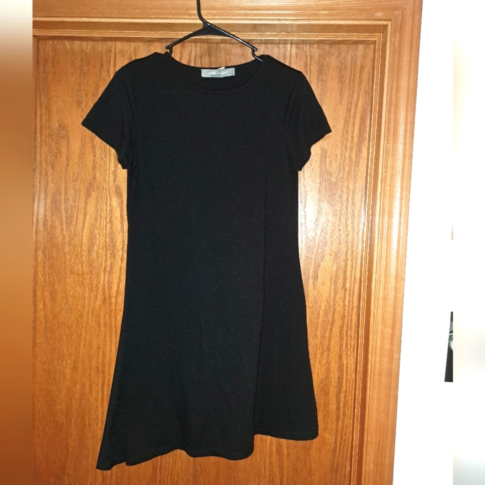 Lark+Grey black dress